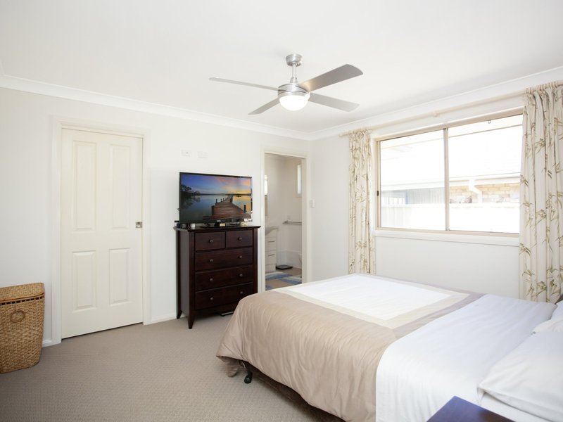 Photo - 4 Marlin Court, Old Bar NSW 2430 - Image 7