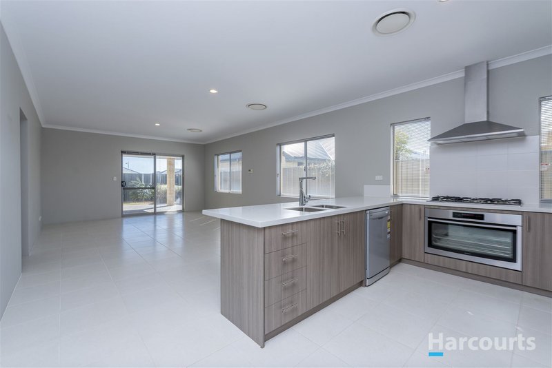 Photo - 4 Marlinspike Boulevard, Jindalee WA 6036 - Image 7