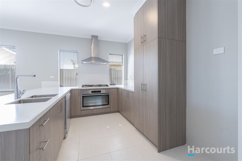 Photo - 4 Marlinspike Boulevard, Jindalee WA 6036 - Image 8