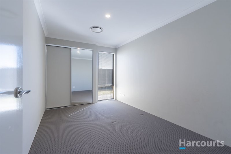 Photo - 4 Marlinspike Boulevard, Jindalee WA 6036 - Image 13