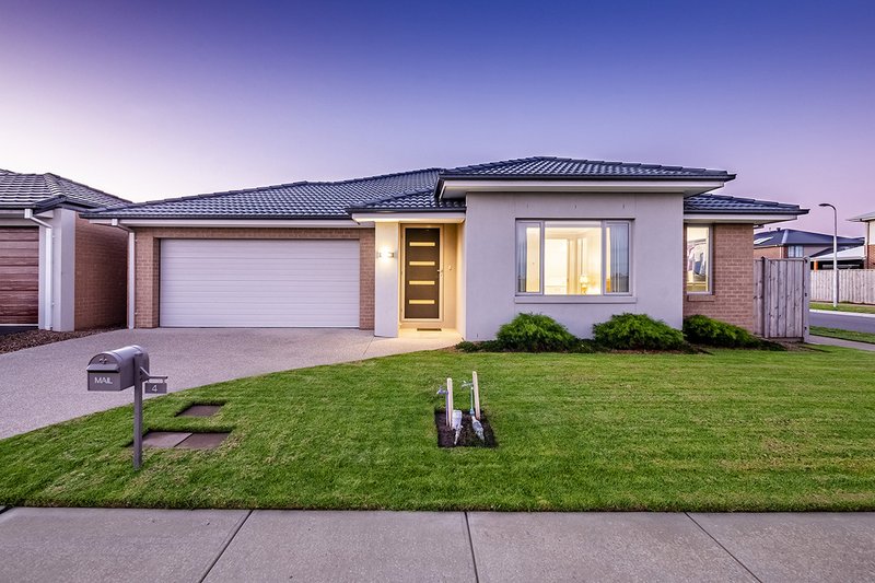 4 Marshflower Crescent, Clyde North VIC 3978