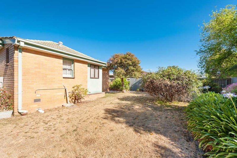 Photo - 4 Martha Court, Craigieburn VIC 3064 - Image 10