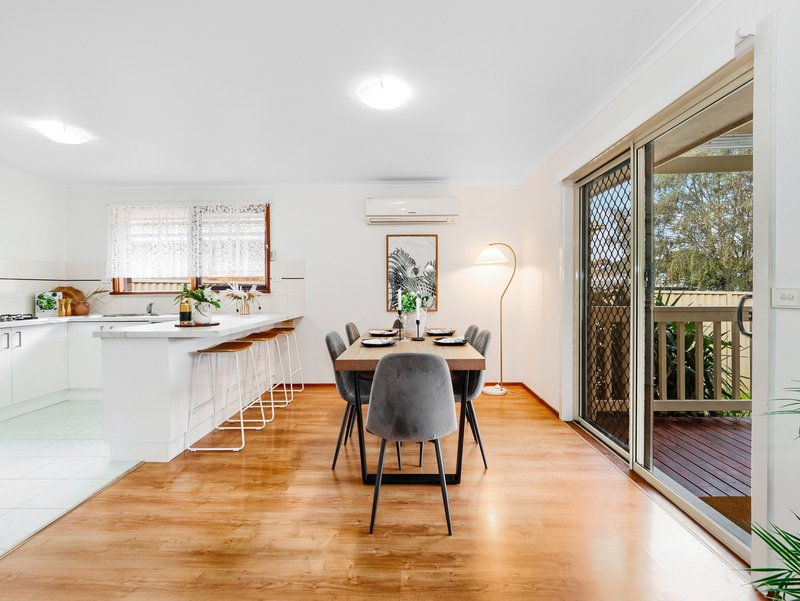 Photo - 4 Martin Place, Cranbourne VIC 3977 - Image 6
