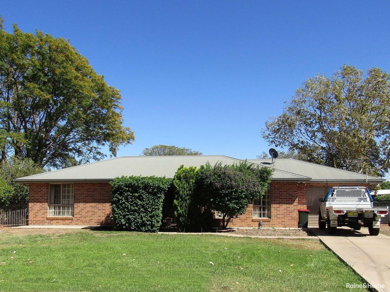 4 Mary Mackillop Place, Moree NSW 2400