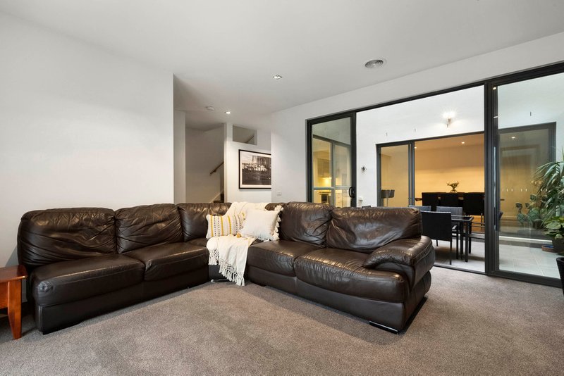 Photo - 4 Marylebone Drive, Mulgrave VIC 3170 - Image 5