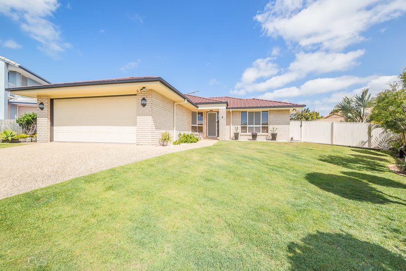 Photo - 4 Masthead Court, Banksia Beach QLD 4507 - Image 5