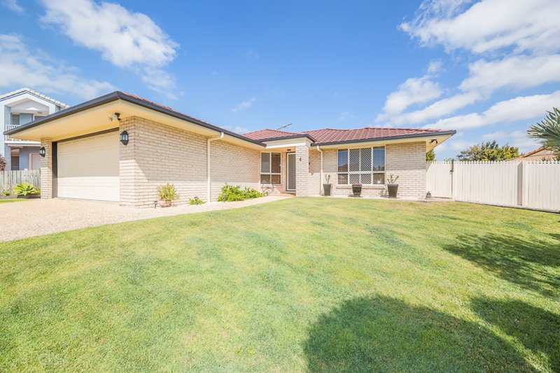 Photo - 4 Masthead Court, Banksia Beach QLD 4507 - Image 18