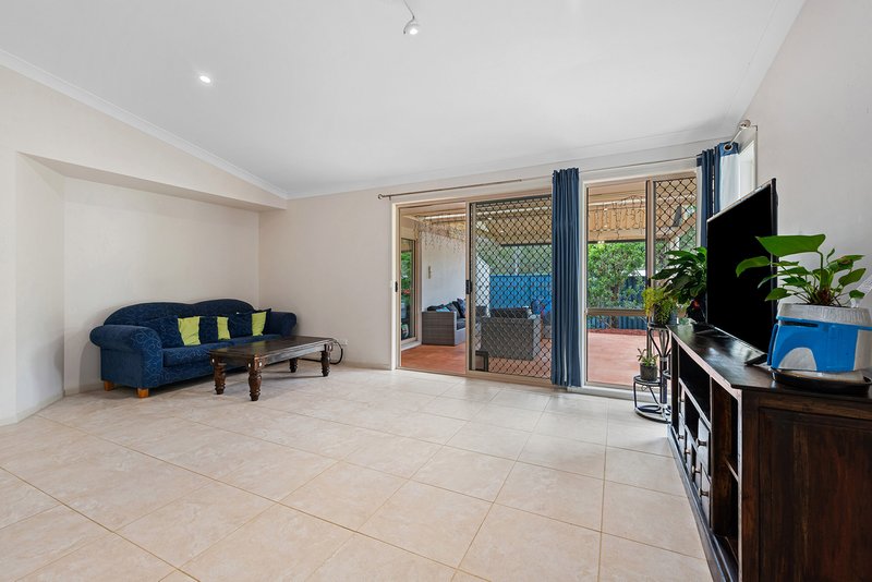 Photo - 4 Mathew Close, Albany Creek QLD 4035 - Image 5