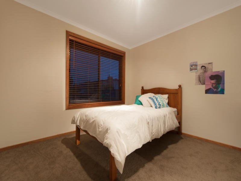 Photo - 4 Mathew Court, Langwarrin VIC 3910 - Image 11