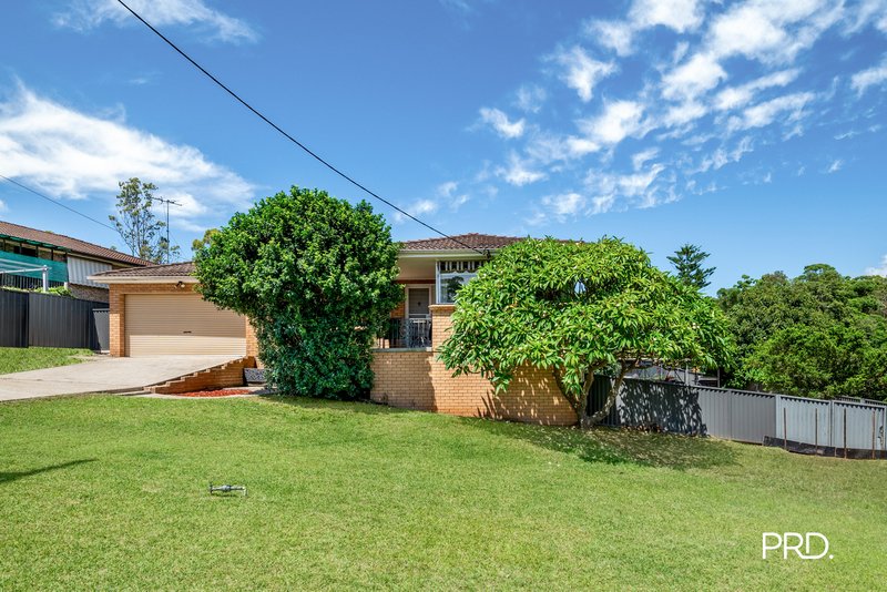 Photo - 4 Maunder Place, Warragamba NSW 2752 - Image 2