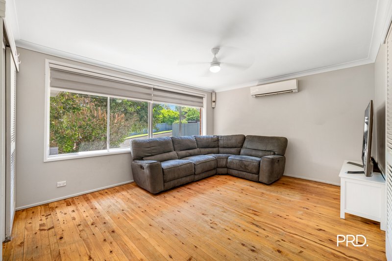 Photo - 4 Maunder Place, Warragamba NSW 2752 - Image 3