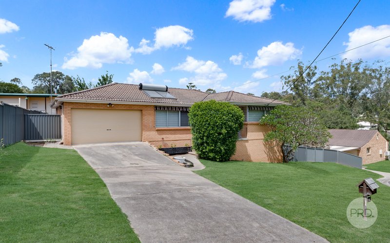 Photo - 4 Maunder Place, Warragamba NSW 2752 - Image 1