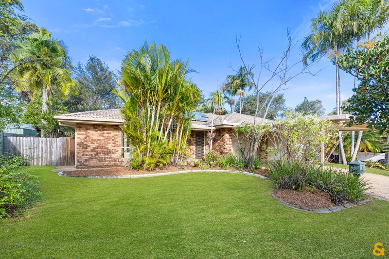 Photo - 4 Maxwell Place, Wynnum West QLD 4178 - Image 1
