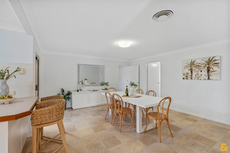 Photo - 4 Maxwell Place, Wynnum West QLD 4178 - Image 10