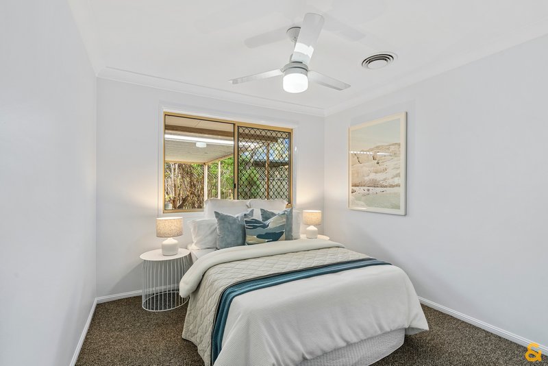 Photo - 4 Maxwell Place, Wynnum West QLD 4178 - Image 18
