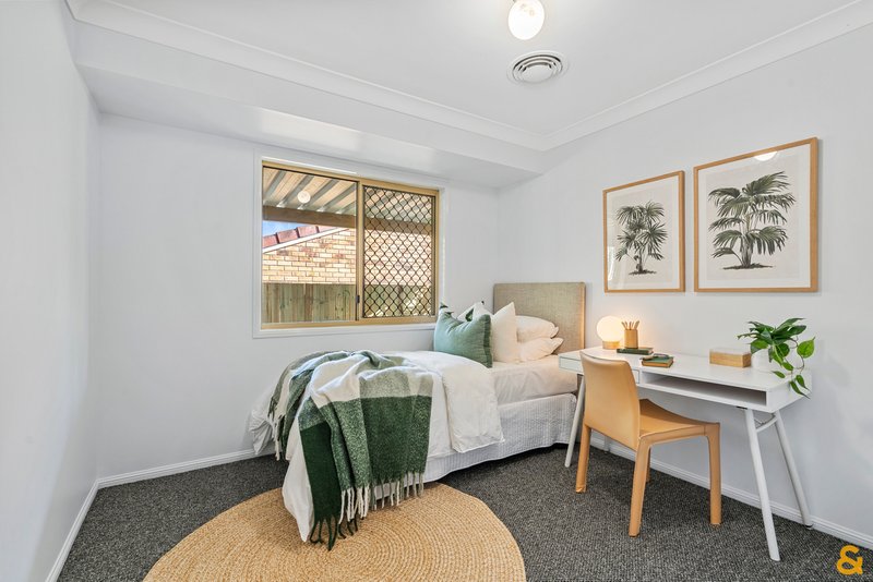 Photo - 4 Maxwell Place, Wynnum West QLD 4178 - Image 19