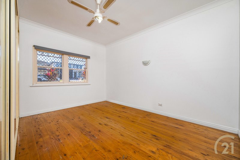 Photo - 4 May Street, Fairfield NSW 2165 - Image 5