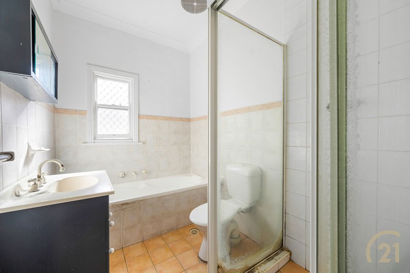 Photo - 4 May Street, Fairfield NSW 2165 - Image 8