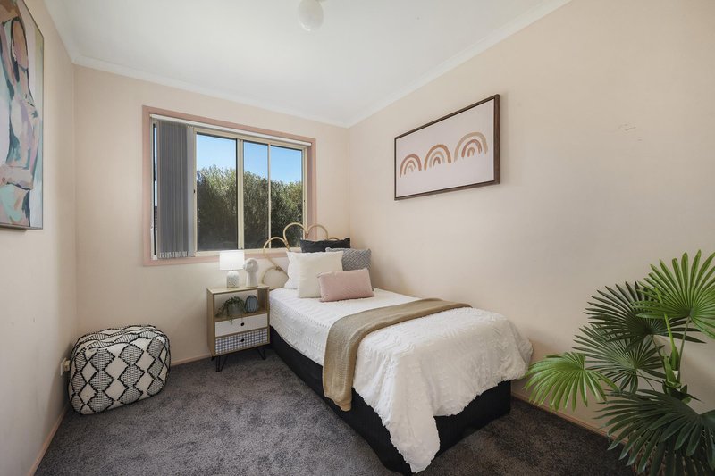 Photo - 4 Maynard Street, Ngunnawal ACT 2913 - Image 10