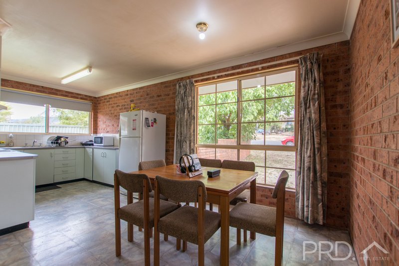 Photo - 4 Mcalister Street, Tumut NSW 2720 - Image 10