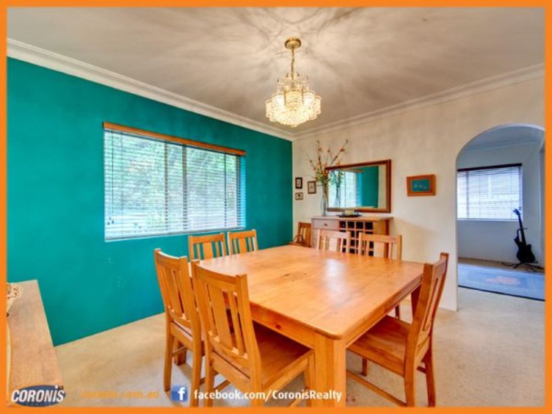 Photo - 4 Mccallum Street, Carseldine QLD 4034 - Image 2