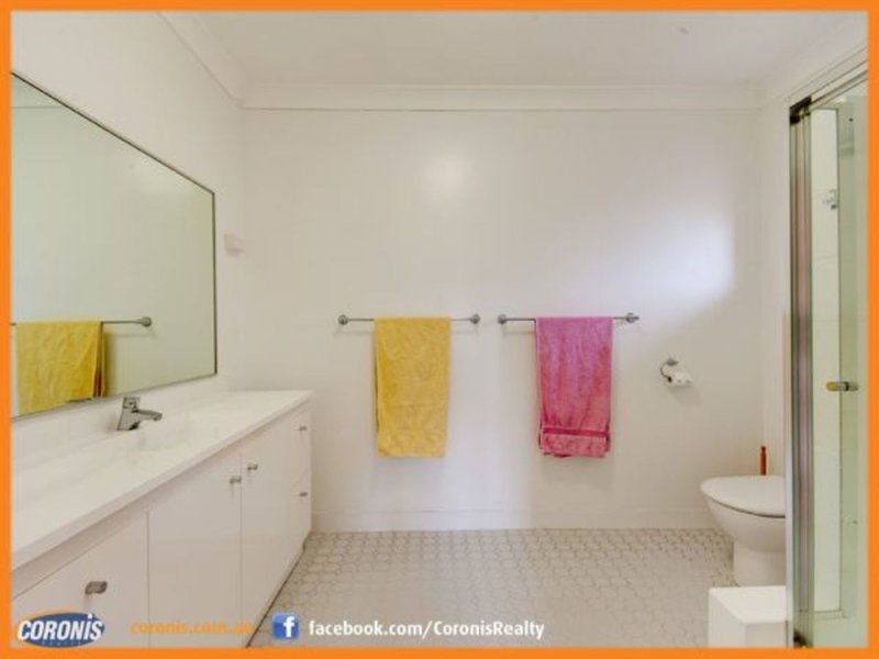 Photo - 4 Mccallum Street, Carseldine QLD 4034 - Image 10