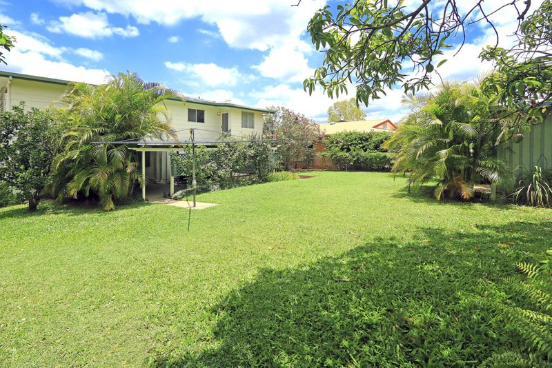 Photo - 4 Mccamley Street, The Range QLD 4700 - Image 10