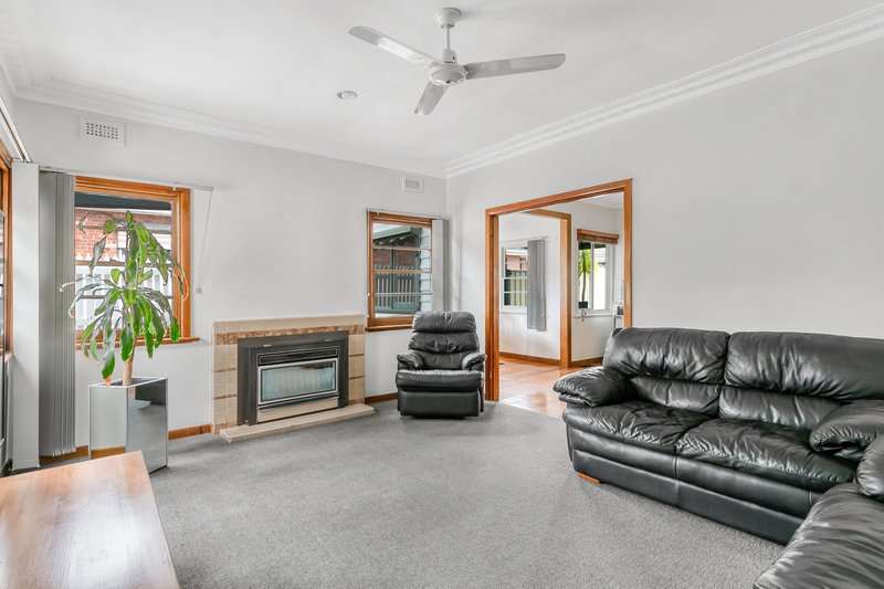 Photo - 4 Mccoll Street, Reservoir VIC 3073 - Image 3