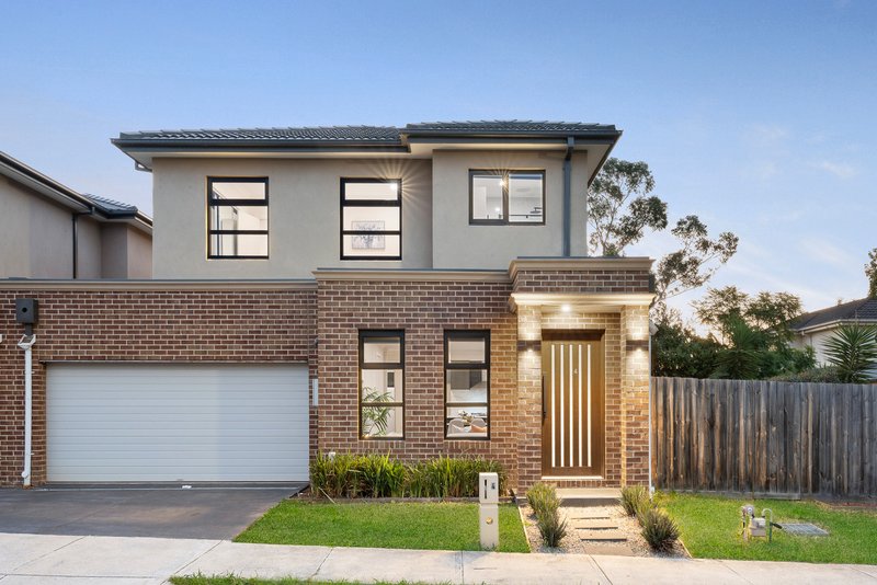 Photo - 4 Mcgowans Lane, Burwood VIC 3125 - Image 1