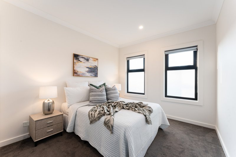 Photo - 4 Mcgowans Lane, Burwood VIC 3125 - Image 11