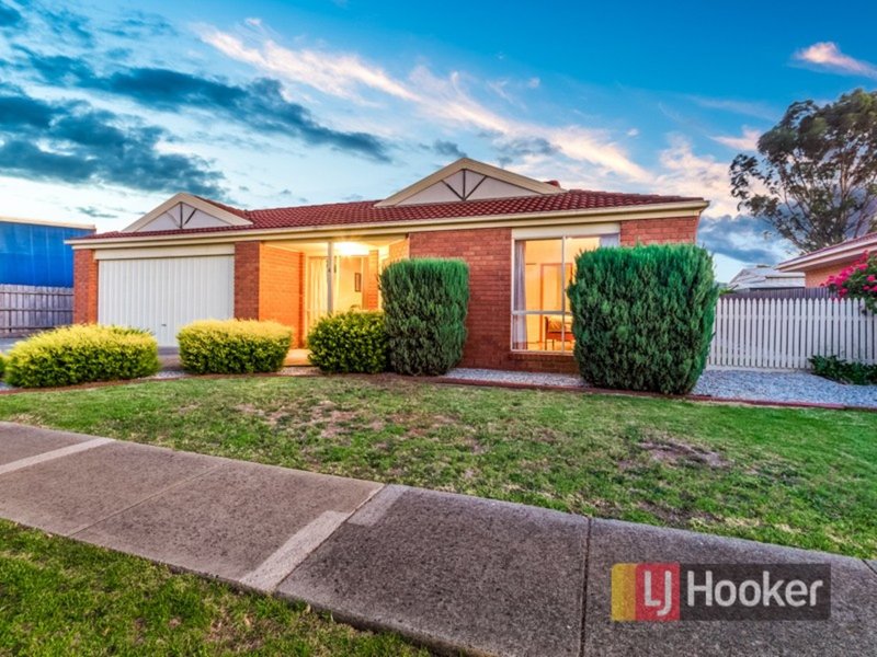 4 Mcguigan Drive, Cranbourne West VIC 3977