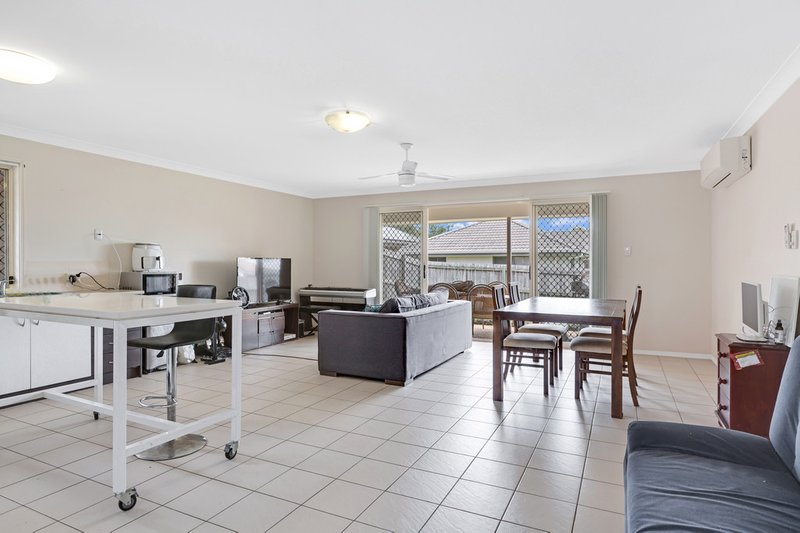 Photo - 4 Mckay Court, Bray Park QLD 4500 - Image 2