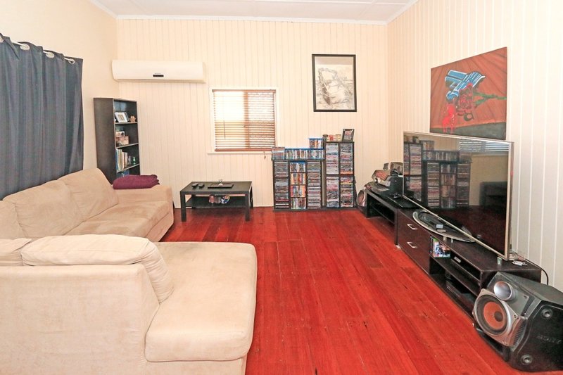 Photo - 4 Mckelligett Street, Wandal QLD 4700 - Image 5