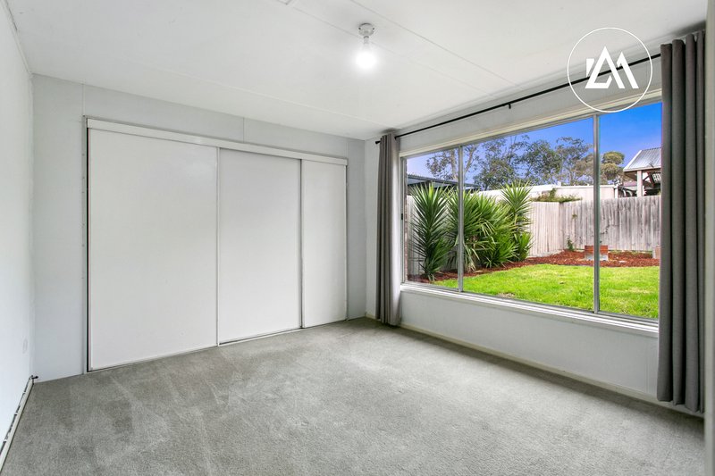 Photo - 4 Mckenzie Way, Langwarrin VIC 3910 - Image 14