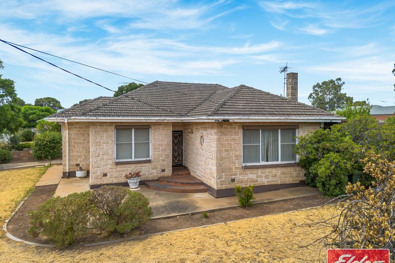 Photo - 4 Mckinlay Avenue, Gawler East SA 5118 - Image 5