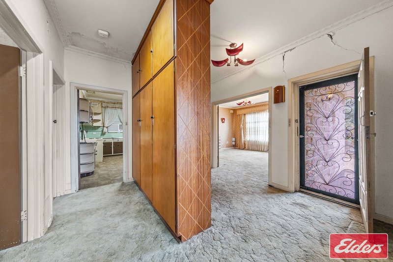 Photo - 4 Mckinlay Avenue, Gawler East SA 5118 - Image 7