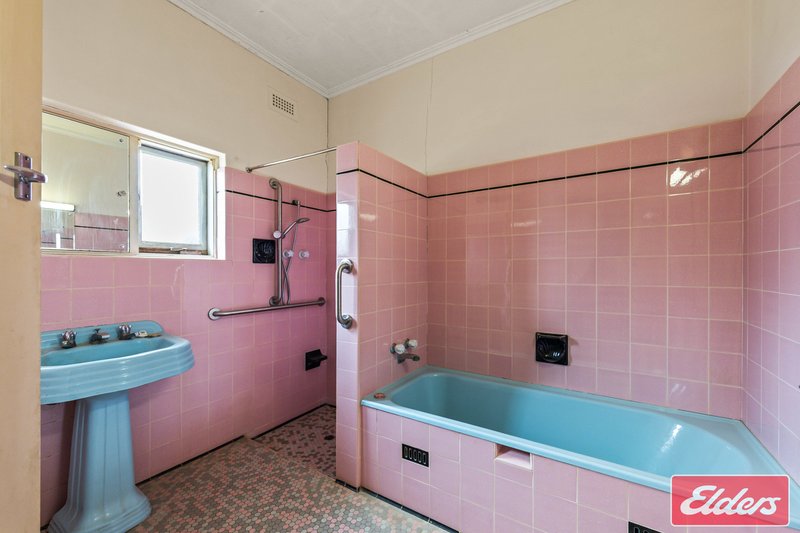 Photo - 4 Mckinlay Avenue, Gawler East SA 5118 - Image 18