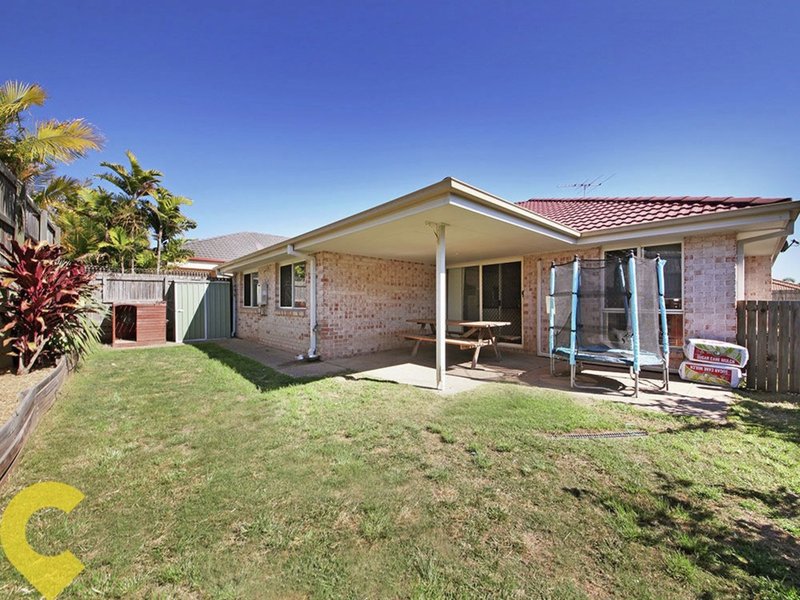 Photo - 4 Mckinlay Crescent, Murrumba Downs QLD 4503 - Image 16