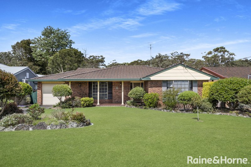 4 Mclay Avenue, Shoalhaven Heads NSW 2535