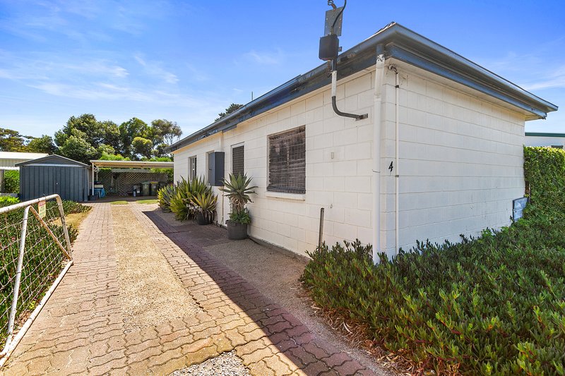 4 Mcpharlin Avenue, Port Vincent SA 5581