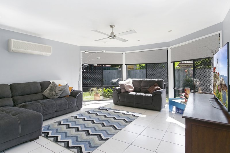 Photo - 4 Mcpherson Court, North Lakes QLD 4509 - Image 5