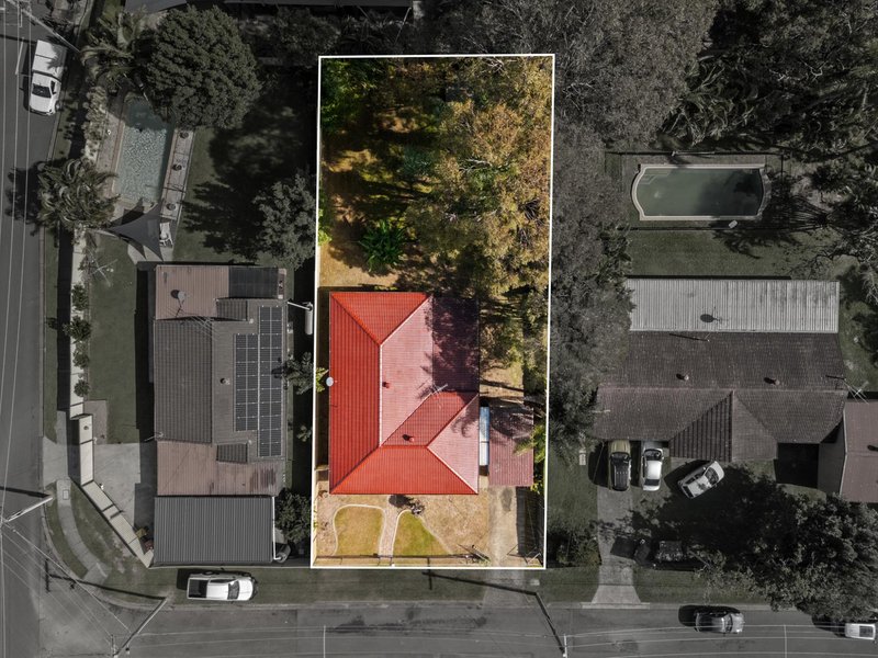 Photo - 4 Meadow Crescent, Beenleigh QLD 4207 - Image 1