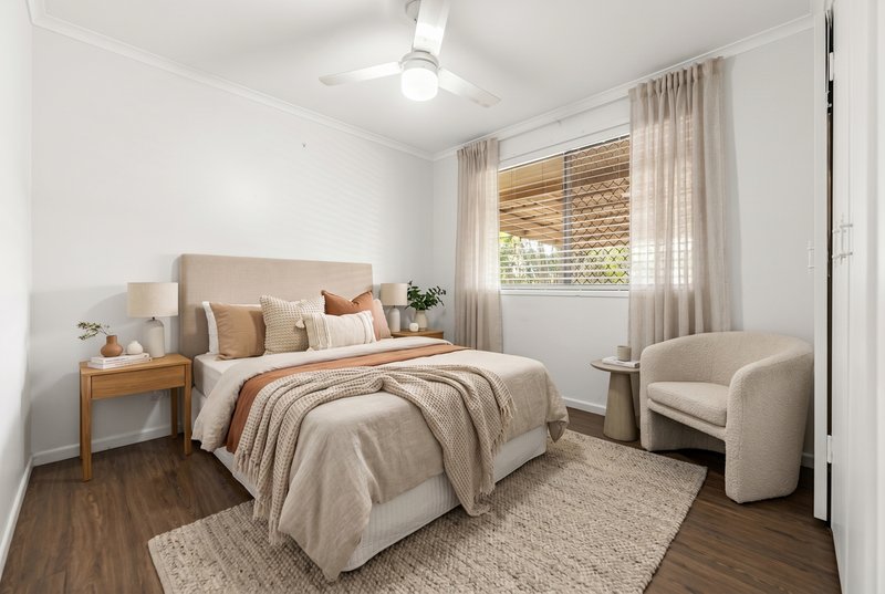 Photo - 4 Meadow Crescent, Beenleigh QLD 4207 - Image 7