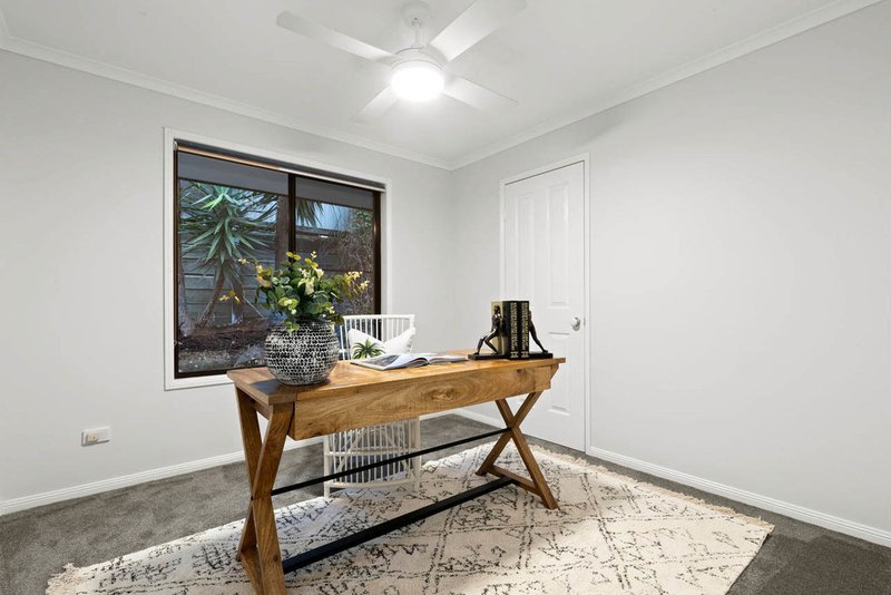 Photo - 4 Medeo Court, Eatons Hill QLD 4037 - Image 17