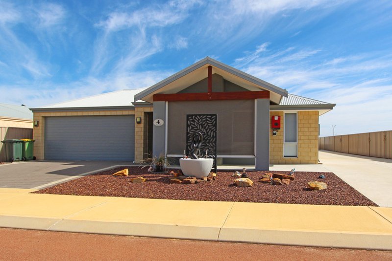 4 Meelup Drive, Jurien Bay WA 6516