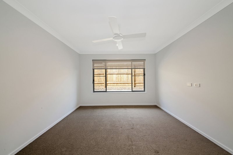 Photo - 4 Meg Lane, Coomera QLD 4209 - Image 3