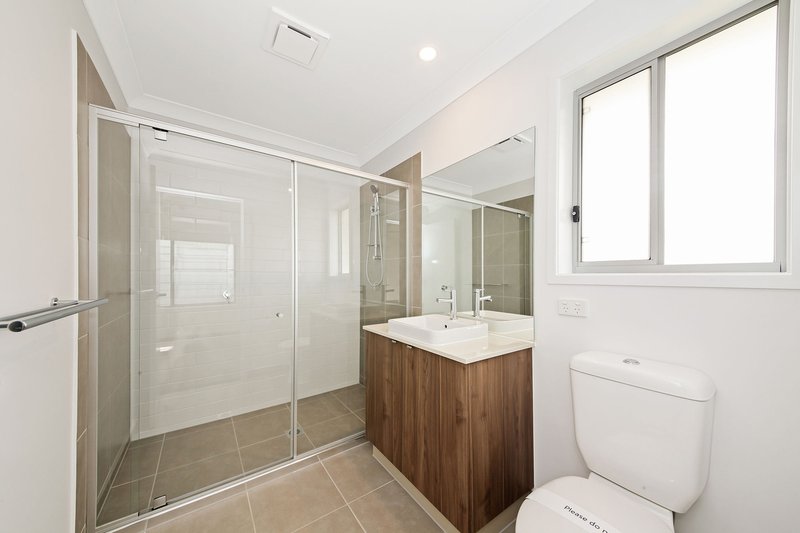 Photo - 4 Meg Lane, Coomera QLD 4209 - Image 10