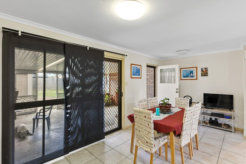 Photo - 4 Meledie Avenue, Kawungan QLD 4655 - Image 8