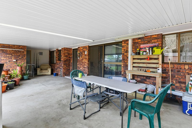 Photo - 4 Meledie Avenue, Kawungan QLD 4655 - Image 15