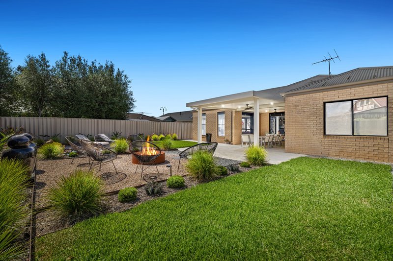 Photo - 4 Melpomene Boulevard, Tarneit VIC 3029 - Image 20